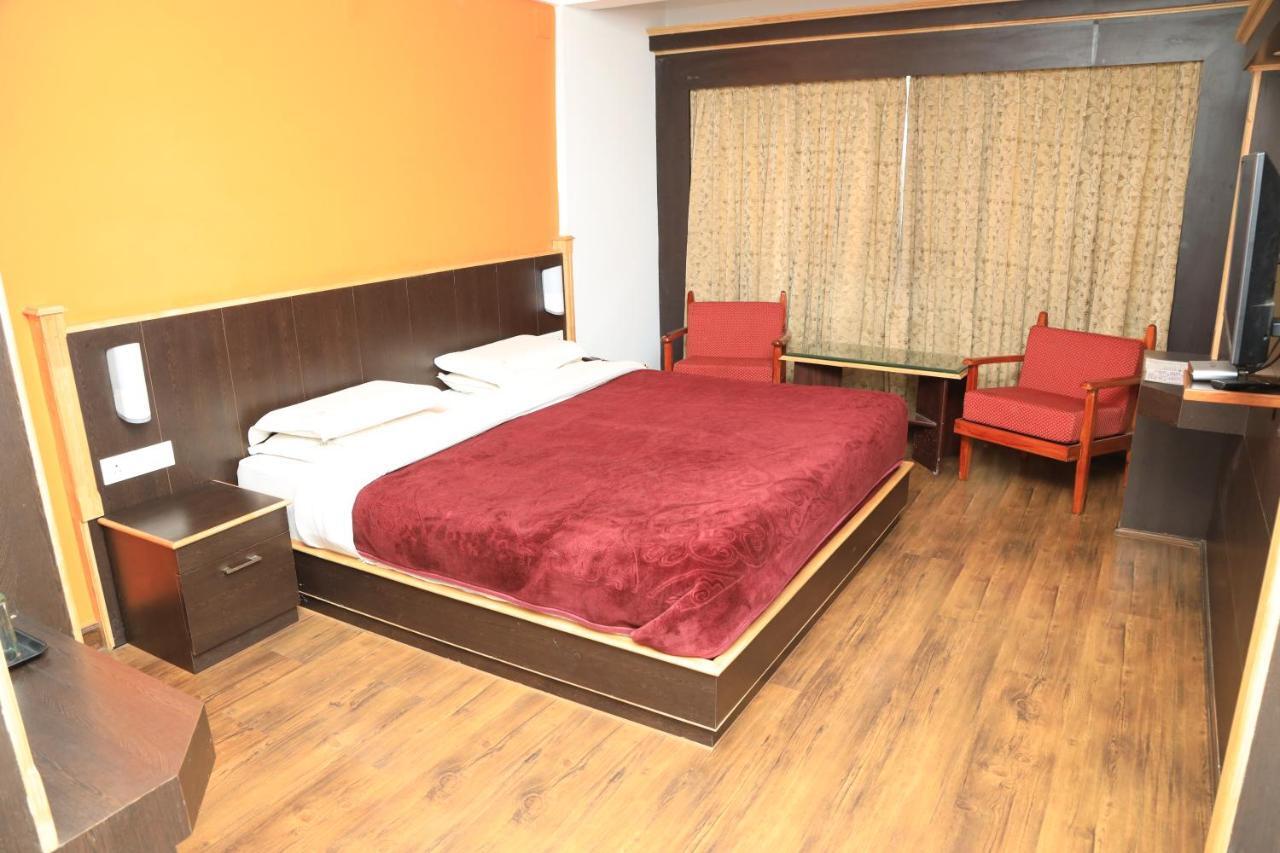 Hotel Durga Ooty Esterno foto